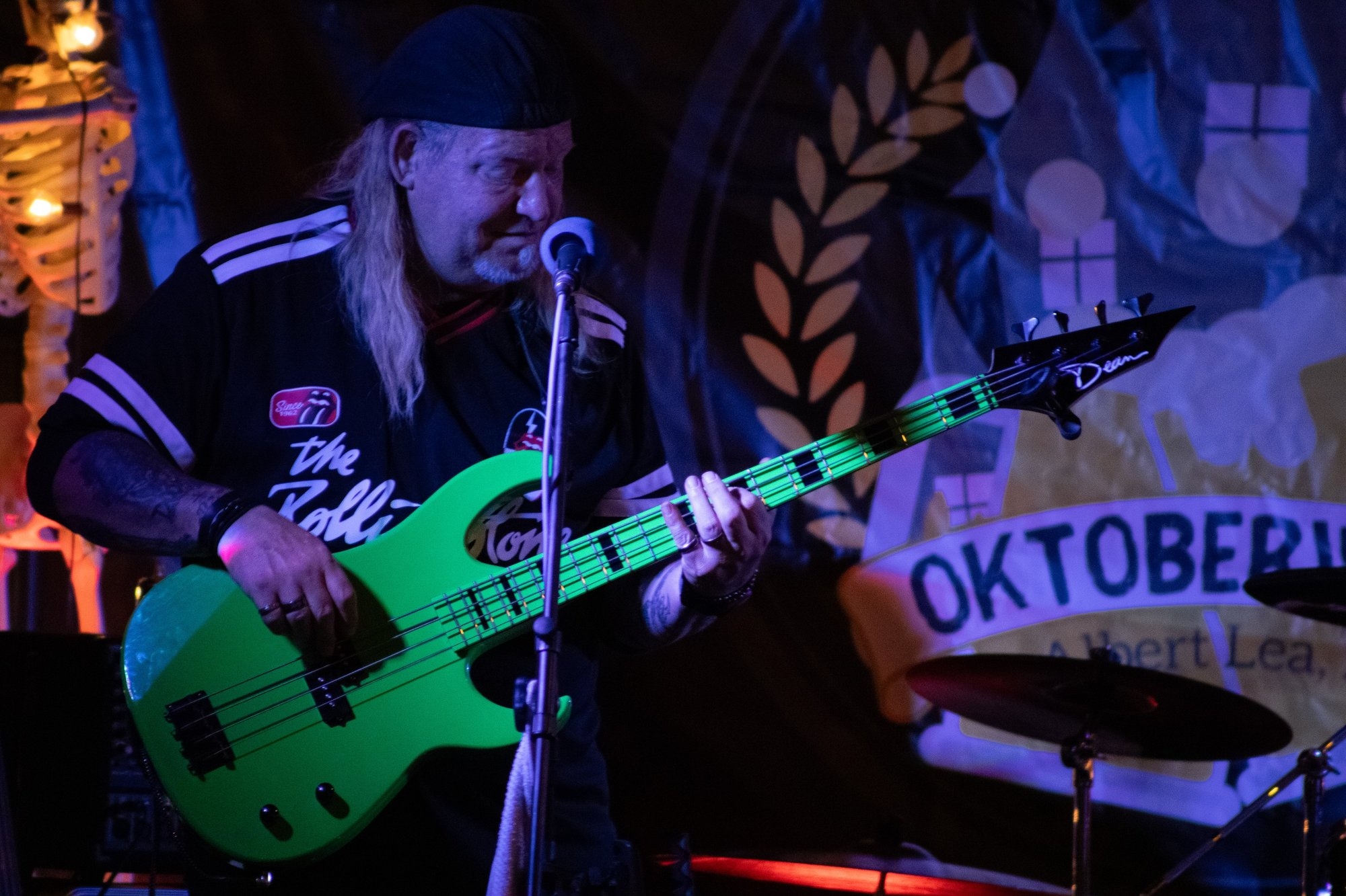 carousel-hero-element image-3