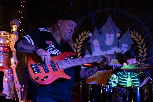 carousel-hero-element image-1